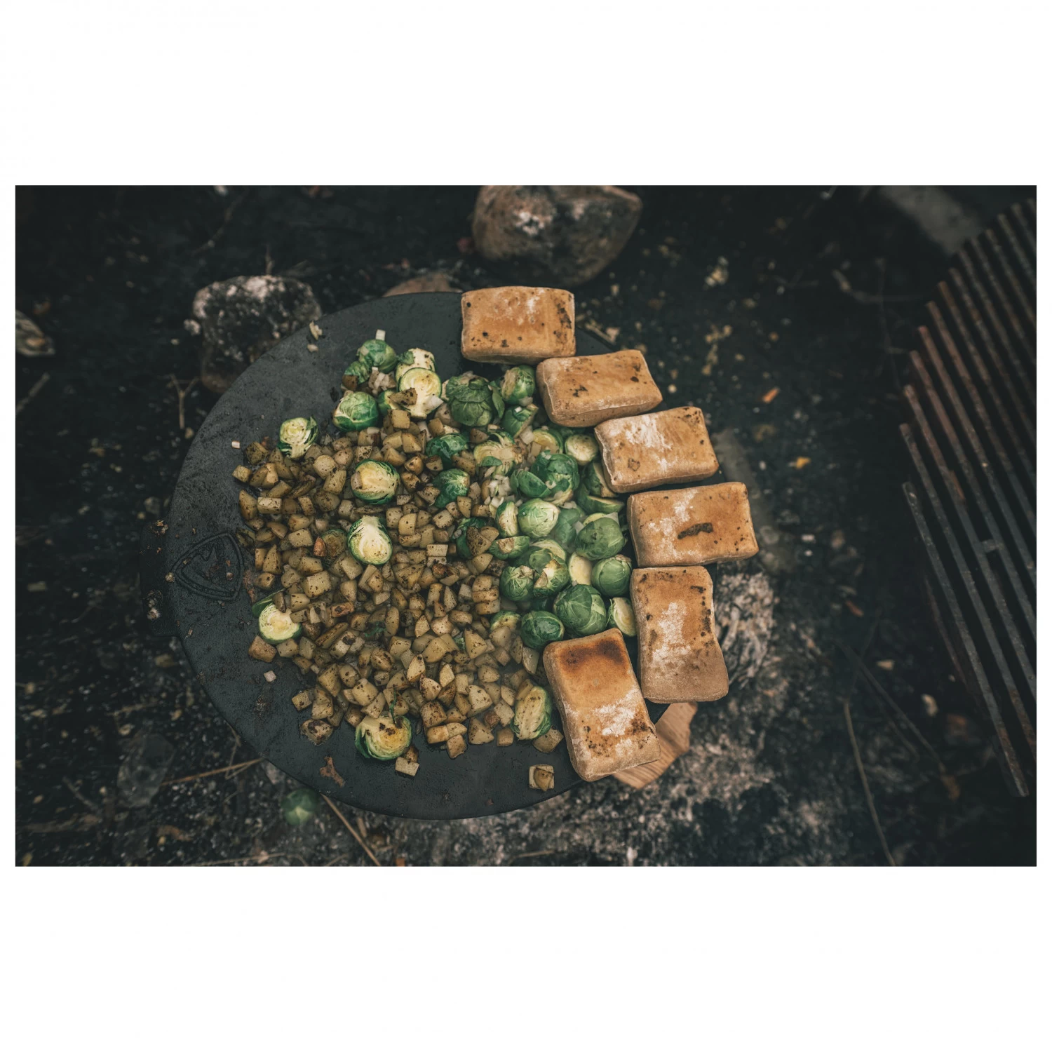 Robens Bighorn 3 Legged Pan - Skillet - Image 3