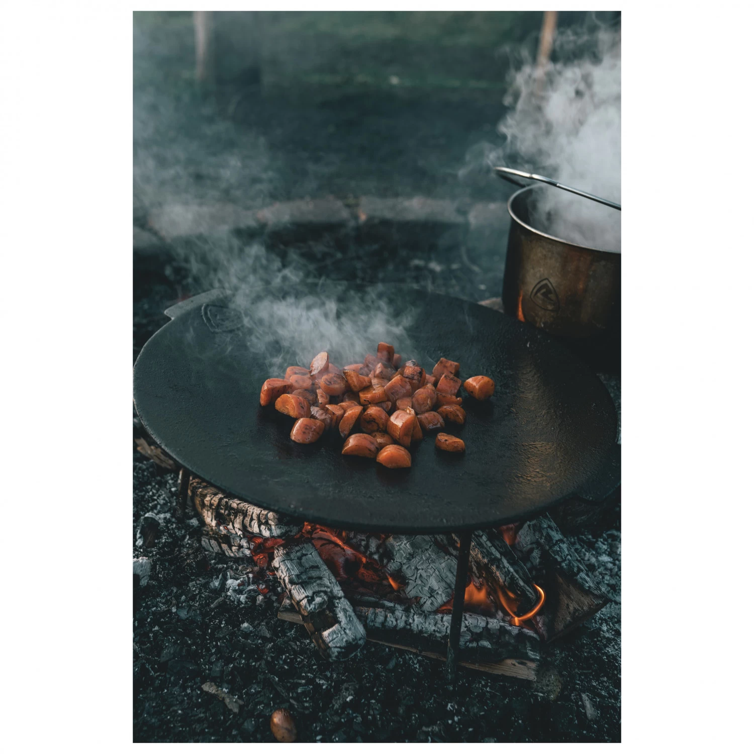 Robens Bighorn 3 Legged Pan - Skillet - Image 5